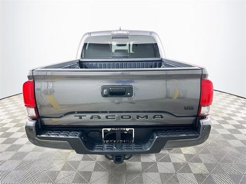 2018 Toyota Tacoma TRD SPORT