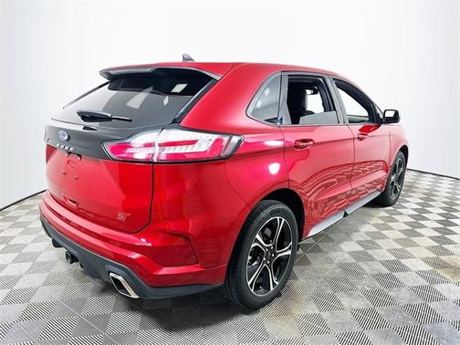2023 Ford Edge ST