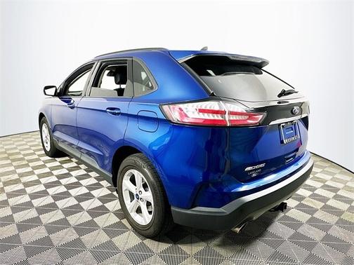 2020 Ford Edge SE