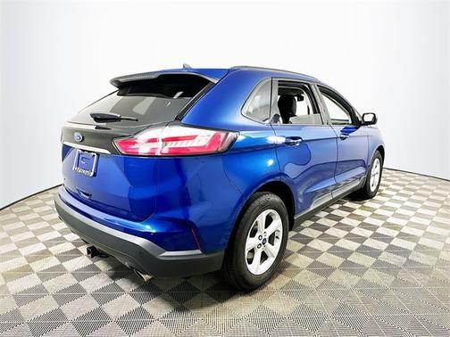 2020 Ford Edge SE