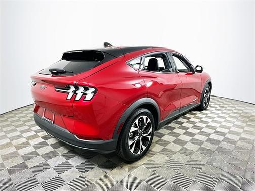 2024 Ford Mustang Mach-E SELECT