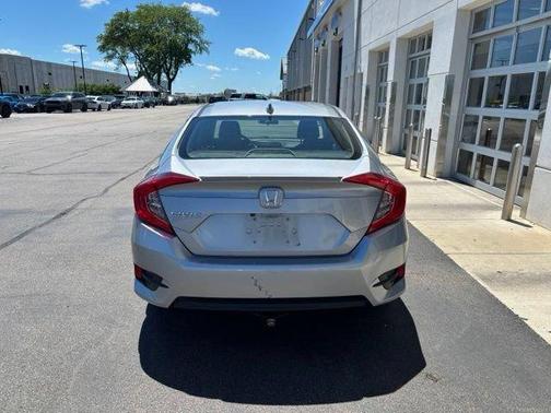 Lunar Silver Metallic 2018 Honda Civic EX-T