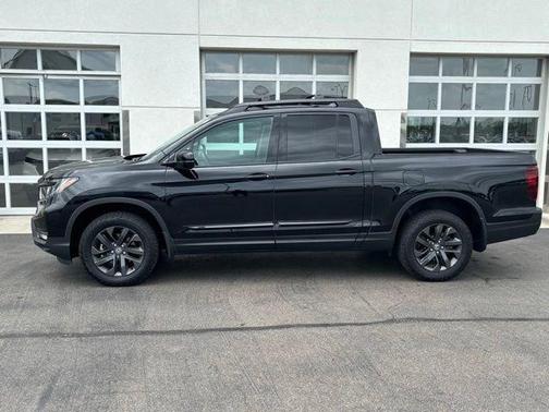 Crystal Black Pearl 2025 Honda Ridgeline Sport