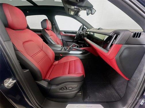 2024 Porsche Cayenne Base