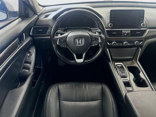 Platinum White Pearl 2019 Honda Accord EX-L 2.0T
