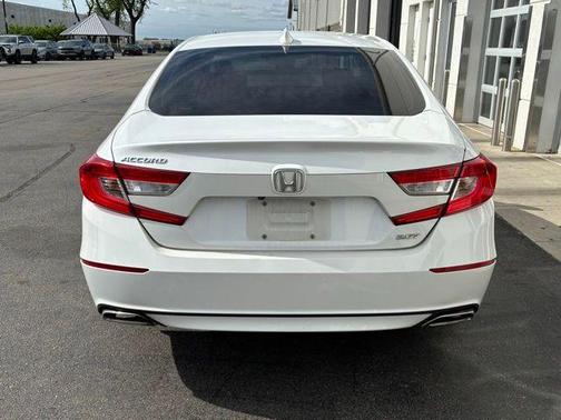 Platinum White Pearl 2019 Honda Accord EX-L 2.0T