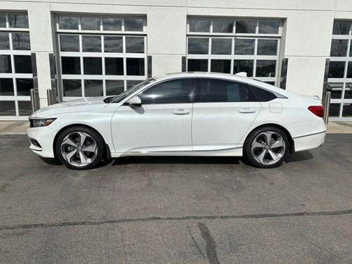 Platinum White Pearl 2019 Honda Accord EX-L 2.0T