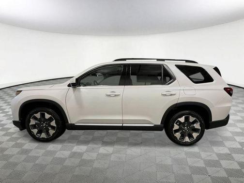 Platinum White Pearl 2026 Honda Pilot Touring