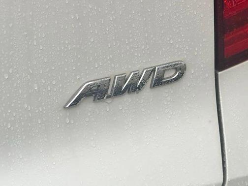 White Diamond Pearl 2016 Honda Pilot EX-L