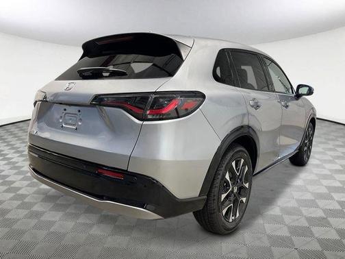 Solar Silver Metallic 2027 Honda HR-V EX-L