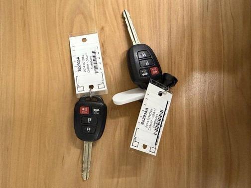 2014 Toyota Camry SE