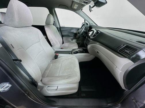 Modern Steel Metallic 2021 Honda Pilot EX