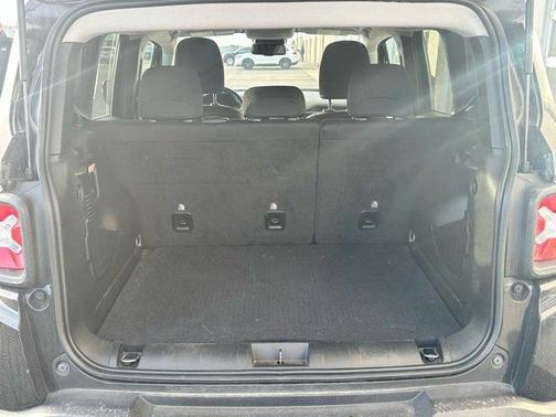 2023 Jeep Renegade Altitude