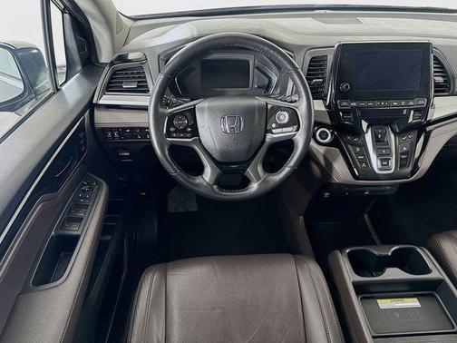 Crystal Black Pearl 2020 Honda Odyssey Elite