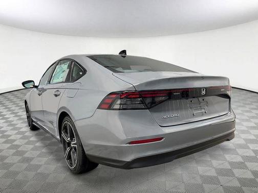 Urban Gray Pearl 2026 Honda Accord SE