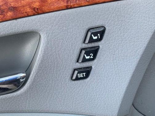 Titanium Metallic 2006 Toyota Avalon Limited