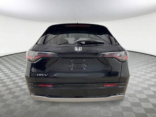 Crystal Black Pearl 2027 Honda HR-V EX-L