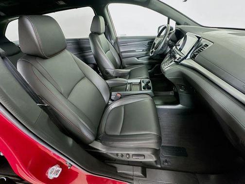 Radiant Red Metallic II 2023 Honda Odyssey Sport