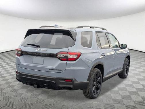 Sonic Gray Pearl 2026 Honda Pilot Black Edition