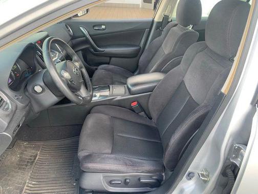Brilliant Silver 2014 Nissan Maxima S