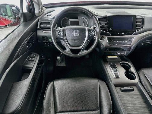 Radiant Red Metallic II 2023 Honda Ridgeline RTL-E