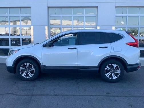 White Diamond Pearl 2017 Honda CR-V LX