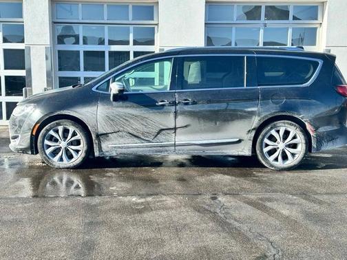 2019 Chrysler Pacifica Limited