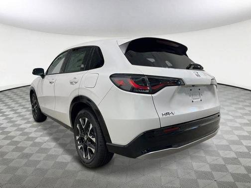 Platinum White Pearl 2027 Honda HR-V EX-L