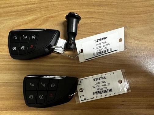 2023 GMC Yukon XL Denali