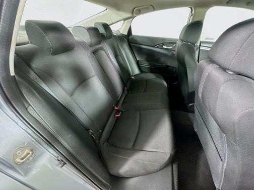 Lunar Silver Metallic 2019 Honda Civic EX