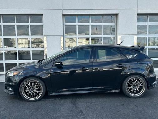 2017 Ford Focus ST Base