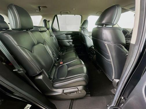 2023 Honda Pilot EX-L 8-Passenger