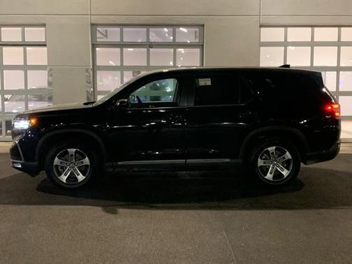 2023 Honda Pilot EX-L 8-Passenger