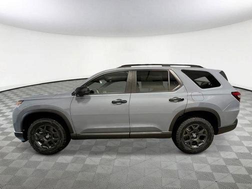 Sonic Gray Pearl 2026 Honda Pilot TrailSport