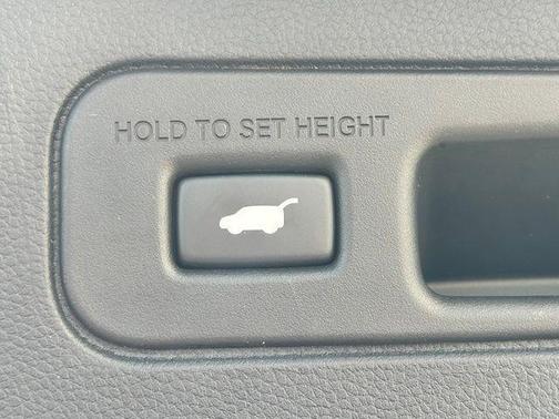 Platinum White Pearl 2025 Honda Pilot Black Edition