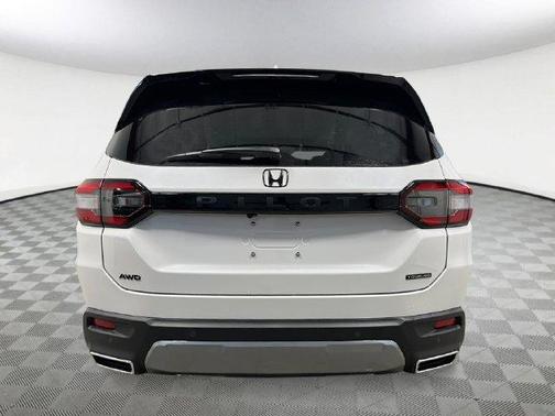 Platinum White Pearl 2026 Honda Pilot Touring