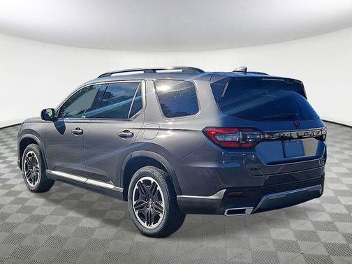 Modern Steel Metallic 2026 Honda Pilot Touring