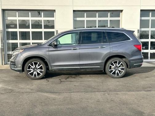 2020 Honda Pilot Touring 8-Passenger