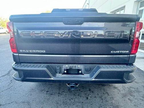 Dark Ash Metallic 2022 Chevrolet Silverado 1500 Custom