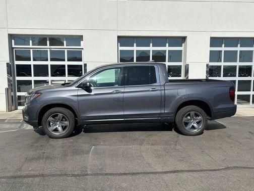 Modern Steel Metallic 2023 Honda Ridgeline RTL-E