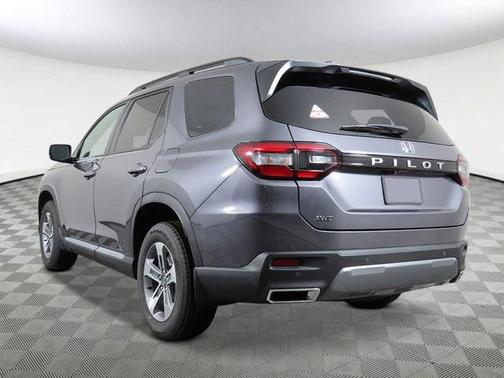 Modern Steel Metallic 2026 Honda Pilot EX-L