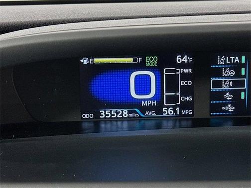 2021 Toyota Prius XLE