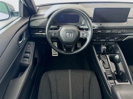 Platinum White Pearl 2023 Honda Accord Hybrid Sport