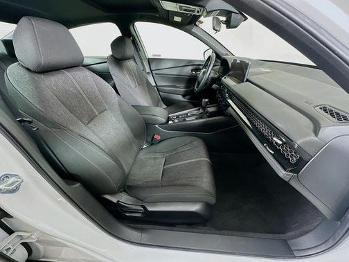 Platinum White Pearl 2023 Honda Accord Hybrid Sport