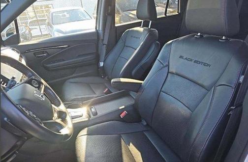 2022 Honda Pilot Black Edition