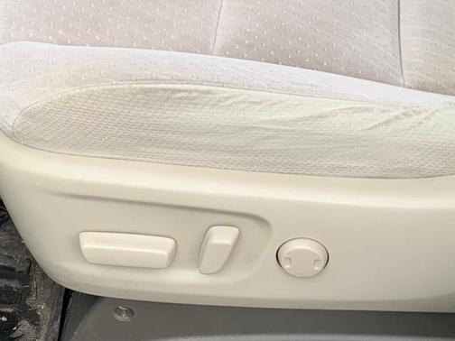 2018 Toyota Sienna LE