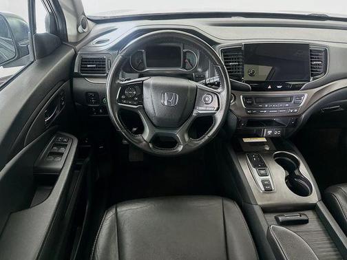 Crystal Black Pearl 2022 Honda Pilot Special Edition