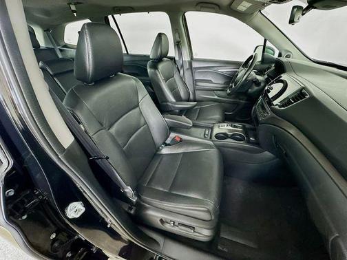 Crystal Black Pearl 2022 Honda Pilot Special Edition