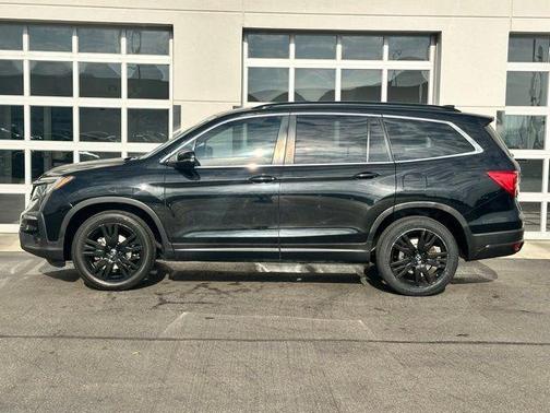Crystal Black Pearl 2022 Honda Pilot Special Edition