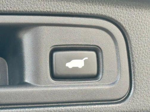 Crystal Black Pearl 2022 Honda Pilot Special Edition